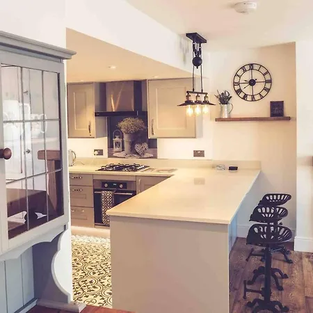 3-Bed Cottage-Plymouth-Dog Friendly-Sleeps7 Exterior foto
